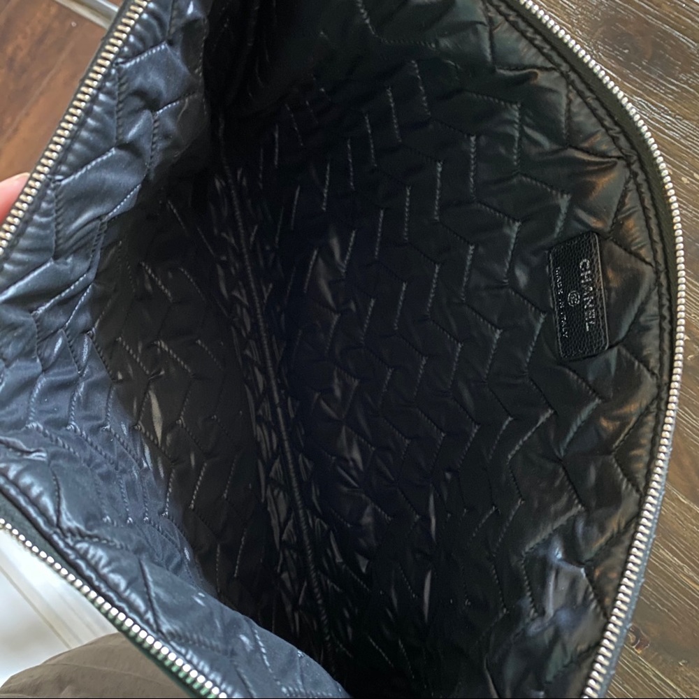 Chanel Chevron O Case - Picture 5 of 7